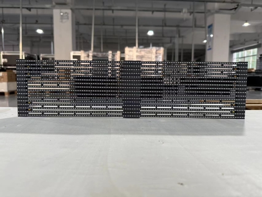 หน้าจอ LED ขนาด 500mmX1000mm กระจกกระจกกระจก ultra thin และเบาสําหรับความต้องการภายในและภายนอก